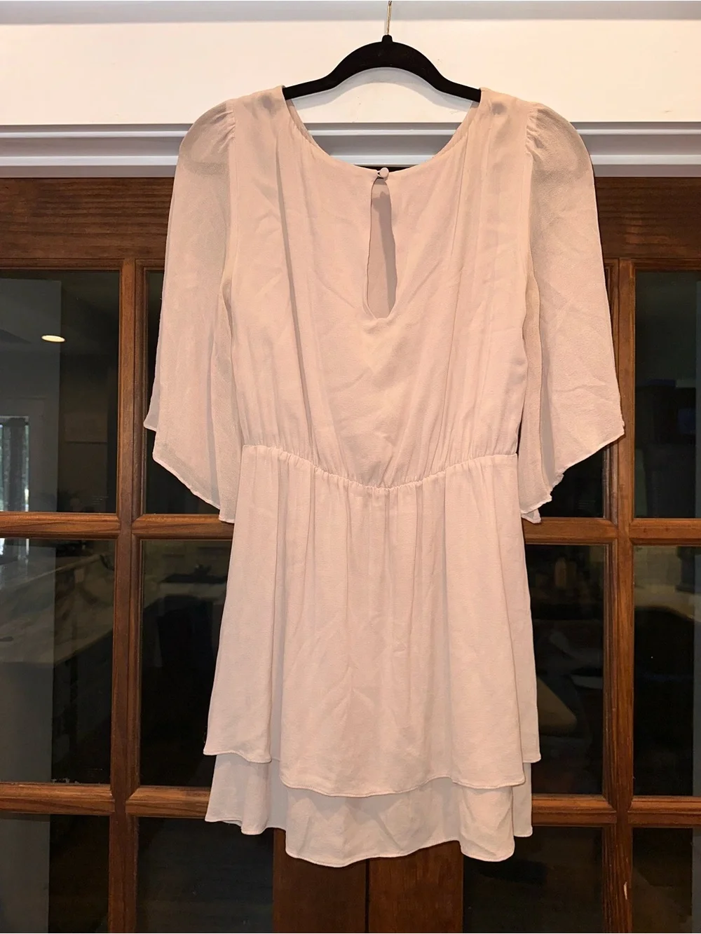 Alice + Olivia lightweight blouse